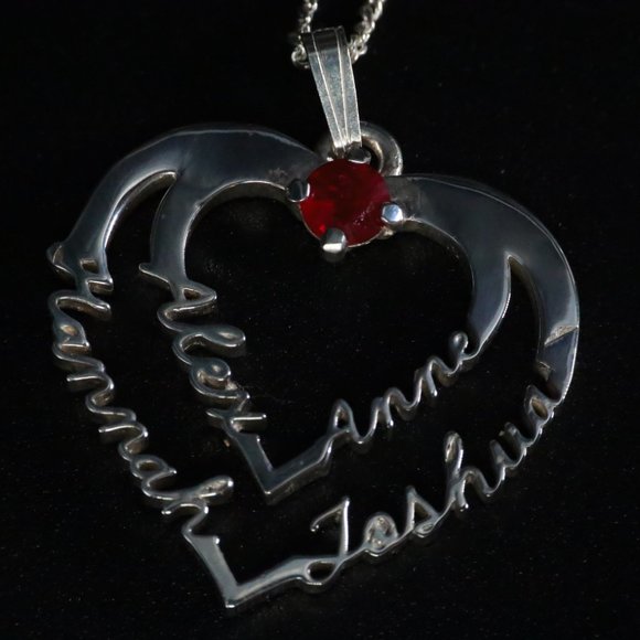 4 name pendant - Picture 1 of 3
